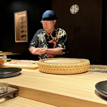 Sushi Bar Maumi - This sushi chef insulted my kid in front of all of the customers. Never happened in my life ! - Japanese Near Me - Vancouver, British Columbia Sushi Bar Maumi - This sushi chef insulted my kid in front of all of the customers. Never happened in my life ! - Japanese Near Me - Vancouver, British Columbia