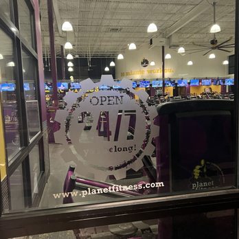 Planet Fitness - Gyms Near Me - Sterling, Virginia Planet Fitness - Gyms Near Me - Sterling, Virginia
