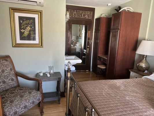 The Historic Murray Hotel by null