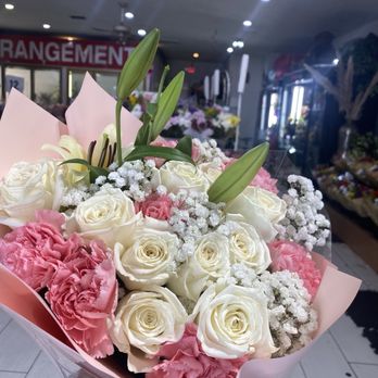 Tatiana's Flowers - Our beautiful bouquet - Florists Near Me - Hollywood, Florida Tatiana's Flowers - Our beautiful bouquet - Florists Near Me - Hollywood, Florida