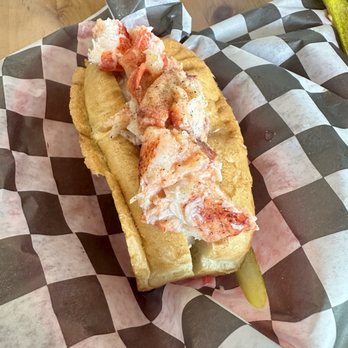 Mason's Famous Lobster Rolls - Harborplace - Classic Lobster Roll - Seafood Near Me - Baltimore, Maryland Mason's Famous Lobster Rolls - Harborplace - Classic Lobster Roll - Seafood Near Me - Baltimore, Maryland