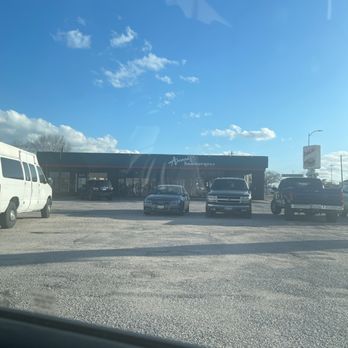 Annie's Hamburgers - Outside - Burgers Near Me - Houston, Texas