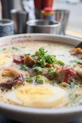 Khao Moo Dang by null