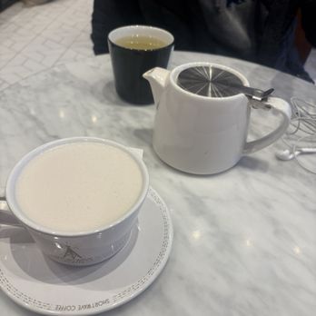 Shortwave Coffee - Chai latte and ginger tea - Coffee & Tea Near Me - Tampa, Florida