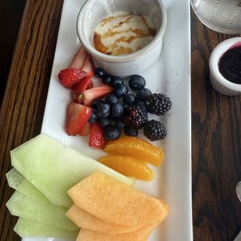 New Leaf Cafe - Fruit and yogurt - New American Near Me - Eastsound, Washington