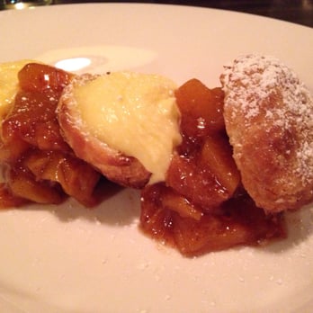 Stella San Jac - Peaches and cream (peach compote, white chocolate mousse, biscuit dusted with powdered sugar and cinnamon ) ($5) - New American Near Me - Austin, Texas Stella San Jac - Peaches and cream (peach compote, white chocolate mousse, biscuit dusted with powdered sugar and cinnamon ) ($5) - New American Near Me - Austin, Texas