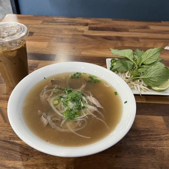 Pho Nom Nom Gaithersburg - Pho Tai as served (bowl could've been fuller. Plenty of meat, though.) - Vietnamese Near Me - Gaithersburg, Maryland Pho Nom Nom Gaithersburg - Pho Tai as served (bowl could've been fuller. Plenty of meat, though.) - Vietnamese Near Me - Gaithersburg, Maryland