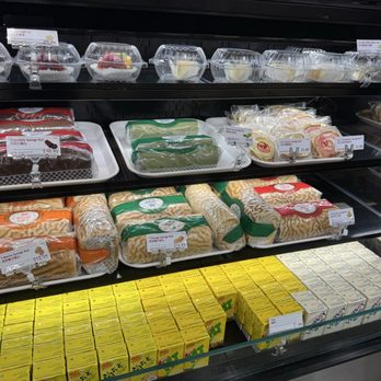 Sheng Kee Bakery - Inside - Bakeries Near Me - Berkeley, California