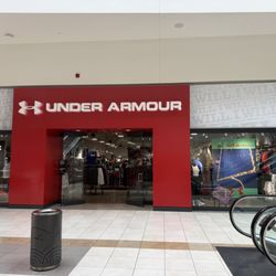 Under Armour Factory House - Storefront