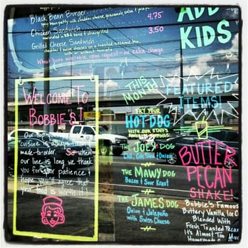 Bobbie's Dairy Dip - Ice Cream & Frozen Yogurt Near Me - Nashville, Tennessee