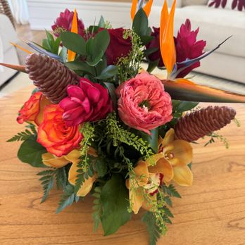Kahului Florist - beautiful birthday arrangement for mom - Florists Near Me - Kahului, Hawaii
