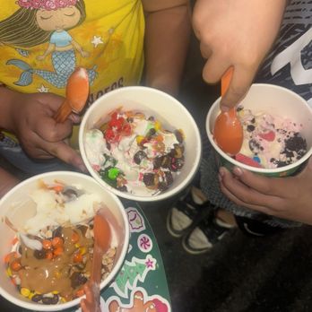 Yogurtland - Ice Cream & Frozen Yogurt Near Me - Paramount, California Yogurtland - Ice Cream & Frozen Yogurt Near Me - Paramount, California