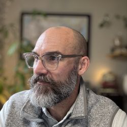 James Tracey Eye Care - Gucci GG0184O
