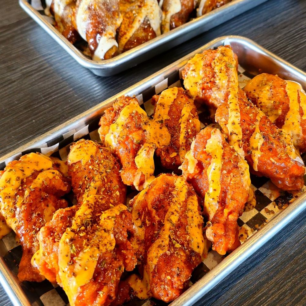 6ixty Wings - Great Portions - Sports Bars Near Me - Georgina, Ontario
