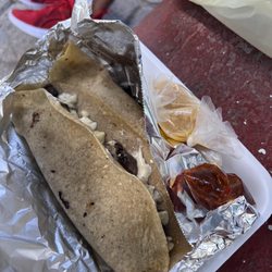 Quesadillas de la Colonia - Portions are big!!