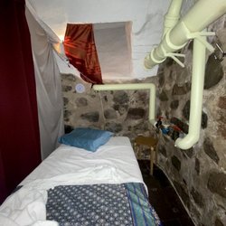 Gamla Stan Thaimassage - curtained massage area facing inward