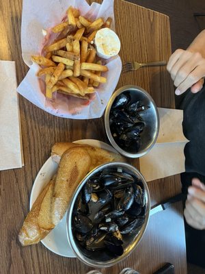 Toby's Tavern by null