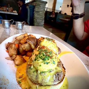 Toast Kitchen & Bar - Eggs House Benedict - Breakfast & Brunch Near Me - Brea, California Toast Kitchen & Bar - Eggs House Benedict - Breakfast & Brunch Near Me - Brea, California