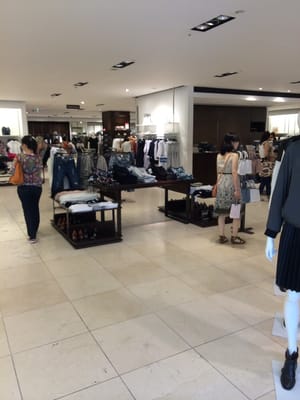 Zara Fashion 栄3丁目7 名古屋店 名古屋市 中区 愛知県 Japan Phone Number Yelp