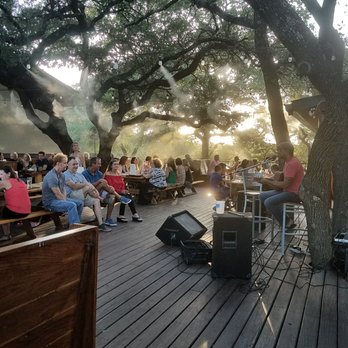 Hops & Thyme - Live music - Beer Gardens Near Me - Lakeway, Texas