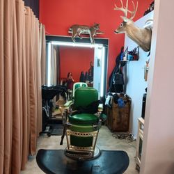 Mary's Men's Barbershop - This is my little spot.
