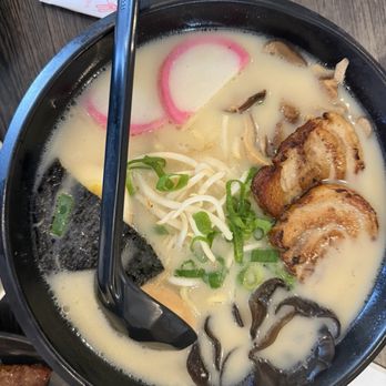 Yummy House - Tonkotsu Ramen - Ramen Near Me - Brentwood, California Yummy House - Tonkotsu Ramen - Ramen Near Me - Brentwood, California