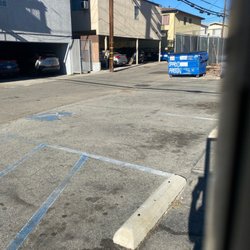 The Laundry Room of Palms - Parking as well
