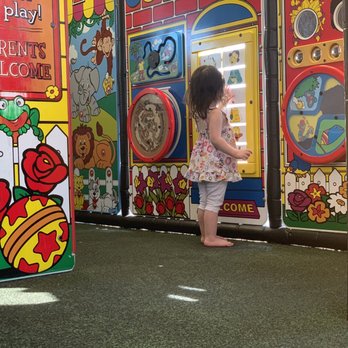 Chick-fil-A - Play area with kiddo - Fast Food Near Me - Jacksonville, Florida Chick-fil-A - Play area with kiddo - Fast Food Near Me - Jacksonville, Florida