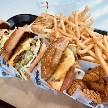 Habit Burger & Grill - Burgers Near Me - Irvine, California