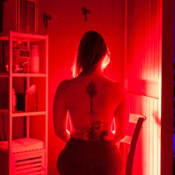 Emerge Holistics - Red light therapy