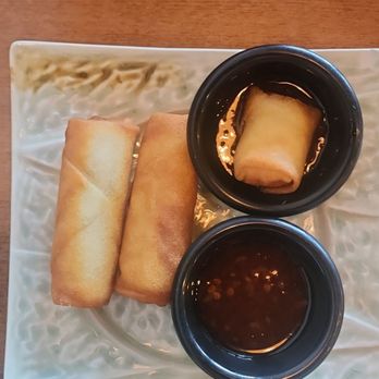 Ru Sans - Spring Rolls with the sweet chilli sauce. I LOVE THEM - Sushi Bars Near Me - Atlanta, Georgia