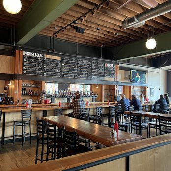 Elliott Bay Brewing - Lake City - the bar and dining area - American Near Me - Seattle, Washington Elliott Bay Brewing - Lake City - the bar and dining area - American Near Me - Seattle, Washington