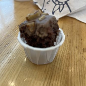 Burger Boy - Brownie cake - Burgers Near Me - San Antonio, Texas