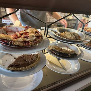 Mom's Pie House - Bakeries Near Me - Julian, California Mom's Pie House - Bakeries Near Me - Julian, California