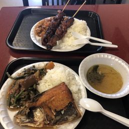 Bangus, pinakbet, bbq sticks, menudo & side of tinola soup (just soup)