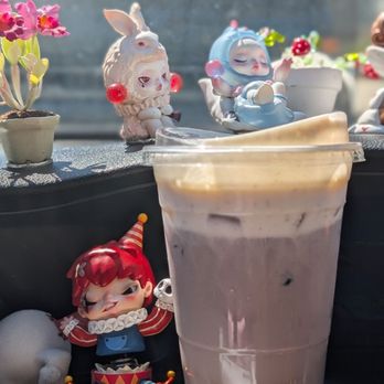 Binx Coffee - Lavender blueberry latte - Coffee & Tea Near Me - Atascadero, California