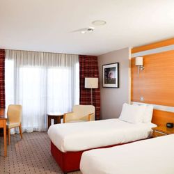 DoubleTree By Hilton Hotel Milton Keynes - Guest room