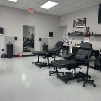 Revolution Gallery - This is the tattoo station it was very clean and spacious! - Tattoo Near Me - Harrison, New Jersey