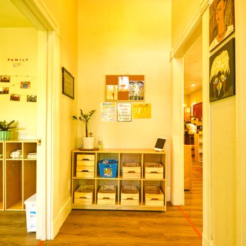 SquareCare Oakland - Check in/out area - Child Care & Day Care Near Me - Oakland, California SquareCare Oakland - Check in/out area - Child Care & Day Care Near Me - Oakland, California
