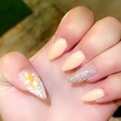 La Nails - Nails