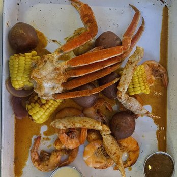 TLC Austin - Snow Crab & Shrimp Boil. (1/2lb of each - perfect amount for 2 people paired with 2 apps) - American Near Me - Austin, Texas TLC Austin - Snow Crab & Shrimp Boil. (1/2lb of each - perfect amount for 2 people paired with 2 apps) - American Near Me - Austin, Texas