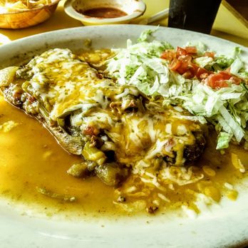 Chalo's - Green Smothered Steak - Mexican Near Me - Globe, Arizona