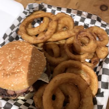 The Tambo - Burger and onion rings - Burgers Near Me - Prince Edward, Ontario