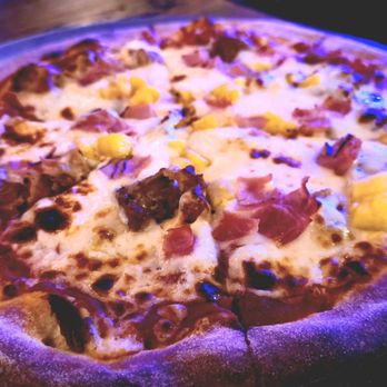 Licorice Pizza - Flying Hawaiian pizza - Burgers Near Me - Warrenton, Virginia