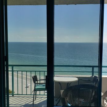 Florida Tintz - Llumar DR15 Solar
Meridian Sand Key, Clearwater Beach
Reduce Heat and Enhance View Before-After - Only one pane left - Home Window Tinting Near Me - Clearwater, Florida Florida Tintz - Llumar DR15 Solar
Meridian Sand Key, Clearwater Beach
Reduce Heat and Enhance View Before-After - Only one pane left - Home Window Tinting Near Me - Clearwater, Florida