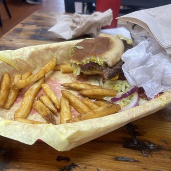 TX Burger Madisonville - Burgers Near Me - Madisonville, Texas
