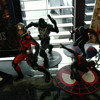 sector 2814 comics & toys