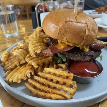 Cove House - Cove Burger with bacon - New American Near Me - La Jolla, California Cove House - Cove Burger with bacon - New American Near Me - La Jolla, California