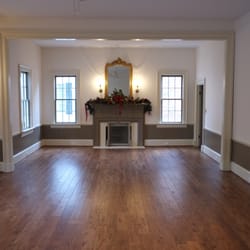 716 West - Simpson Room at Christmas time