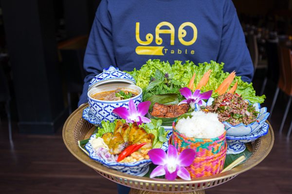 Lao Table by null